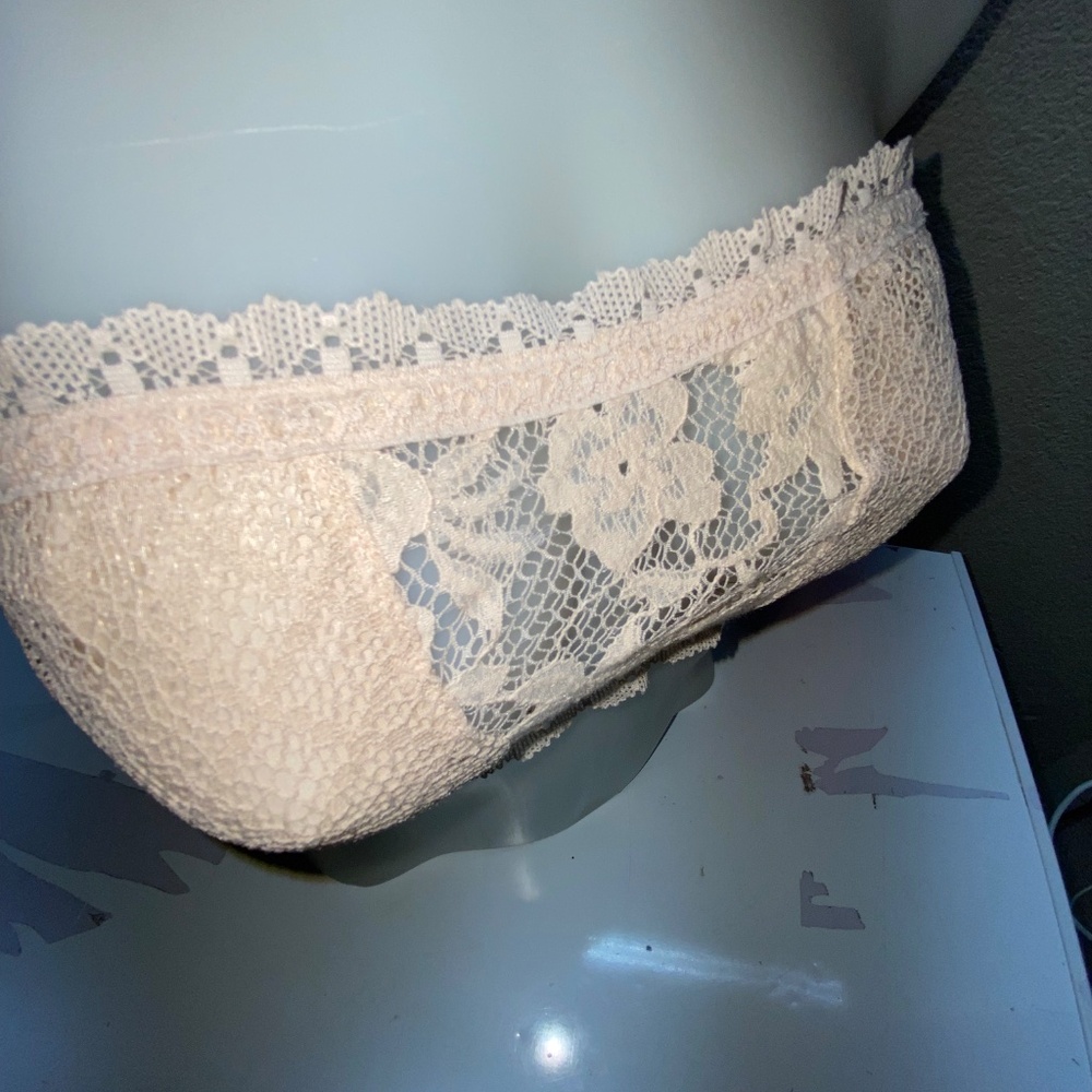 * Victoria secret bralette large lace detail strapless non slip strip - Picture 2 of 8